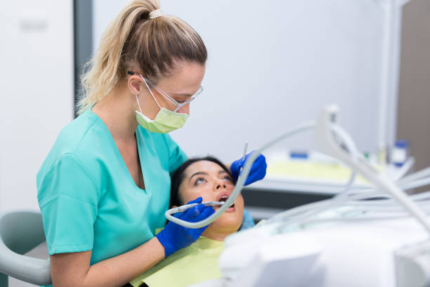 Best Emergency Tooth Extraction  in Lake Holiday, IL